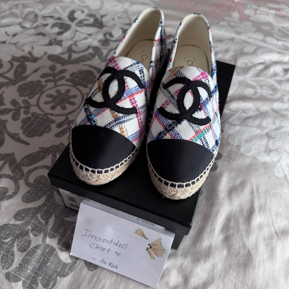 CHANEL Black Espadrilles Classic Elegance